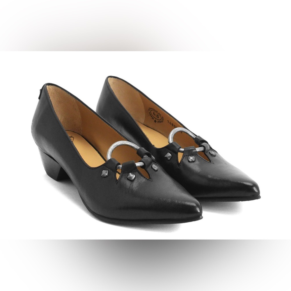 John Fluvog Truth Makena Key Ring Pump black leather and metal size 11